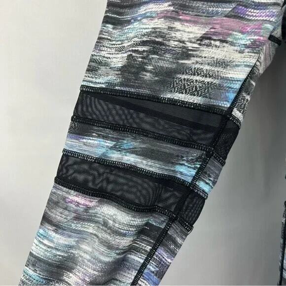 Ivivva (lululemon) Multicolor Abstract Print Leggings - Picture 3 of 4